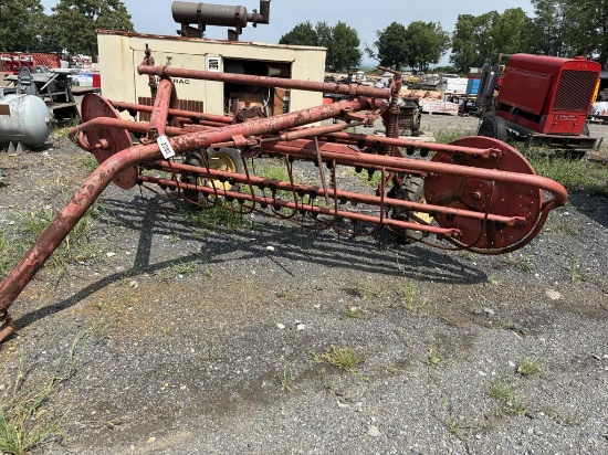 Massey Ferguson 37 Hay Rake
