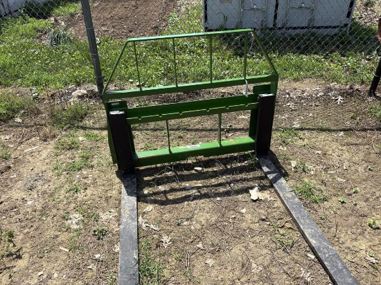 John Deere Kivel Pallet Fork Attachment