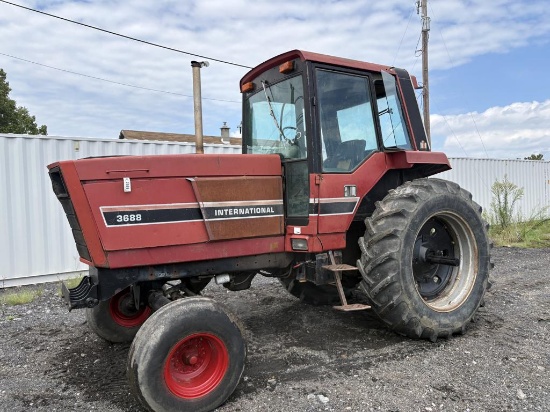 International 3688 Tractor