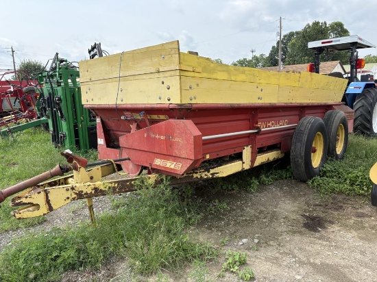 New Holland S676 Manure Spreader