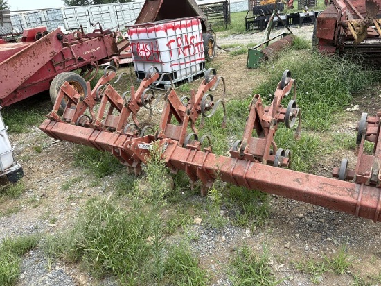 Massey Ferguson 440 Cultivator