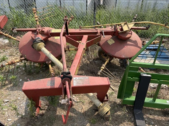New Holland 254 Rake