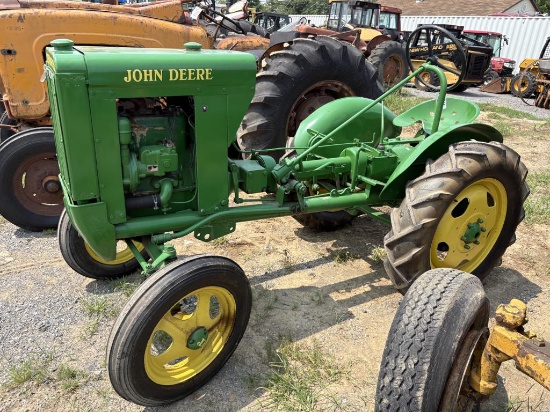 John Deere Unstyled L Tractor