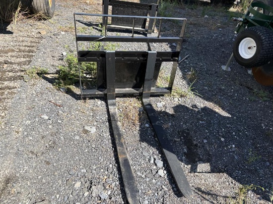 Kivel Mini Pallet Fork Attachment