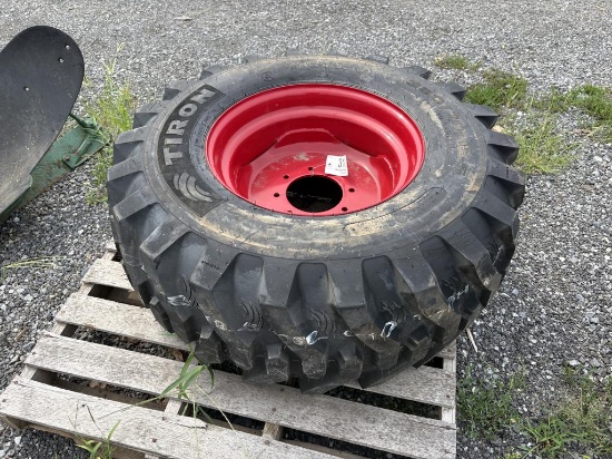 Tiron 380x70x19.5 Tire w/ 6-Lug Rim (single)