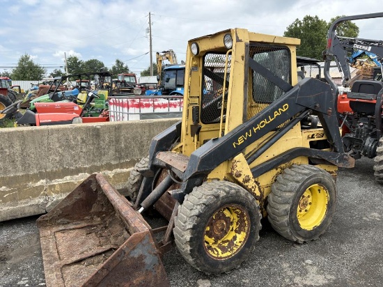 New Holland 455 Skidsteer