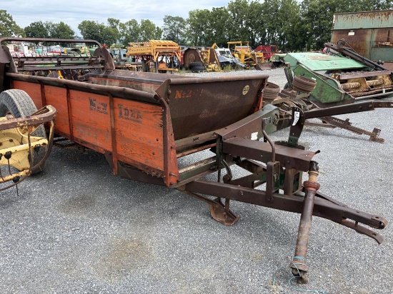 New Idea 201 Manure Spreader