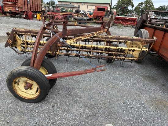 New Holland 258 Rake