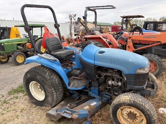 New Holland TC25D Tractor