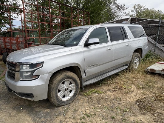 2015 Chevy Suburban LS