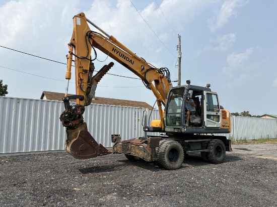Hyundai 140W-7A Excavator