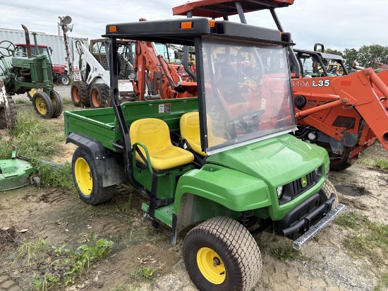 John Deere 4X2SD Gator