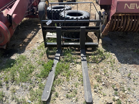 Kivel 48in Pallet Fork Attachment