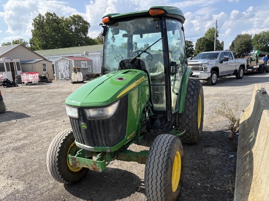 John Deere 4052R Compact Tractor