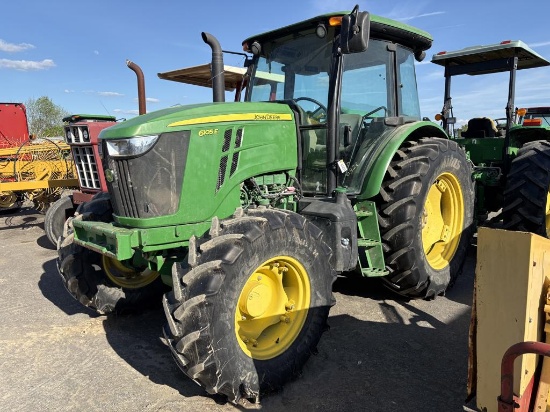 2020 John Deere 6105E Tractor