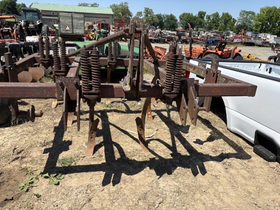 3pt 7-Tooth Chisel Plow