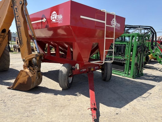 E-Z Trail Gravity Wagon