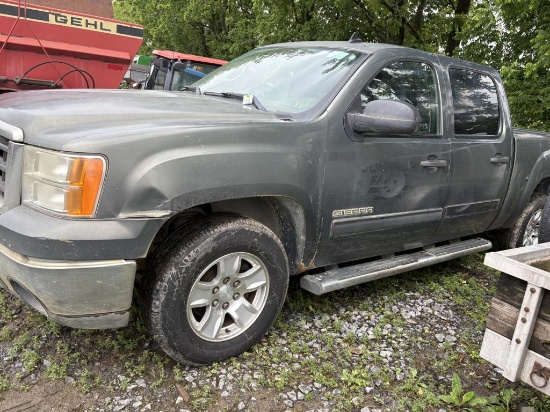 2011 GMC Sierra Z71 Pick-Up Truck
