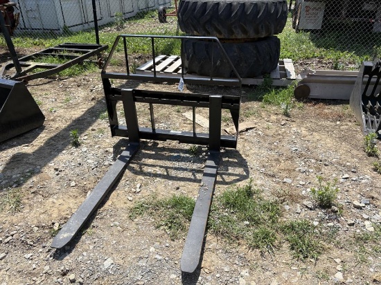 New Kivel 3500LB Pallet Fork Attachments