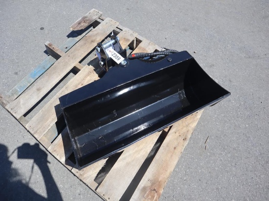 TPM 32" Hydraulic Tilt Bucket