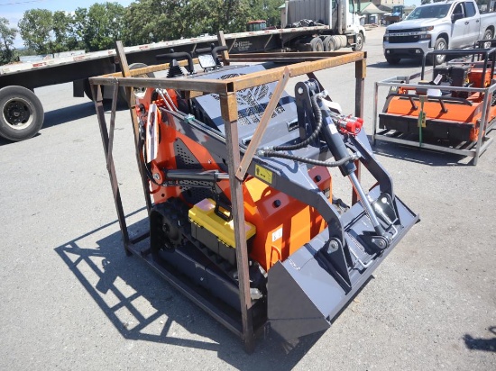 TPM T460 Stand On Skid Steer Loader