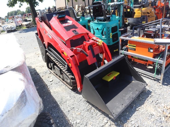 Future V1000 SKID STEER LOADER