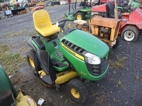 John Deere D140 Riding Mower