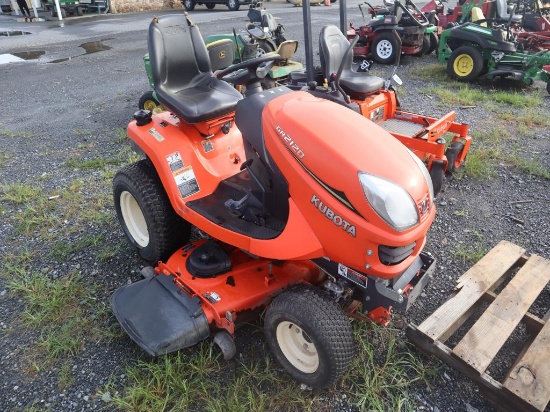 Kubota GR2120 Garden Tractor