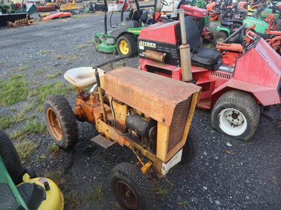 International Cub Cadet Lawn & Garden Tractor