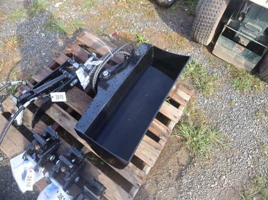 TPM 32" Hydraulic Tilt Bucket