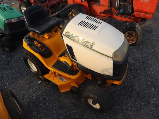Cub Cadet 1515 Riding Mower