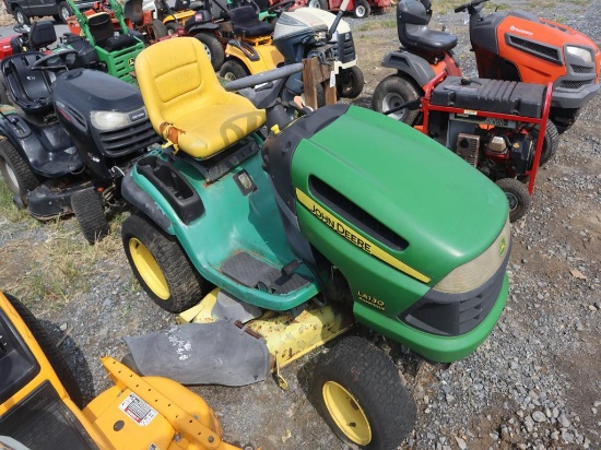 John Deere LA130 Riding Mower