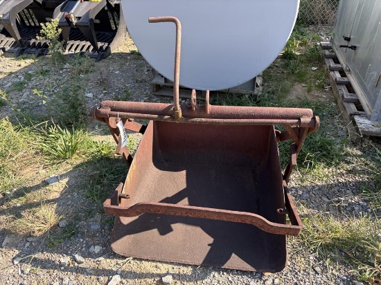 3pt Hitch Dirt Scoop