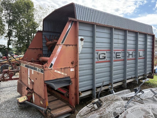 Gehl 970 Forage Box