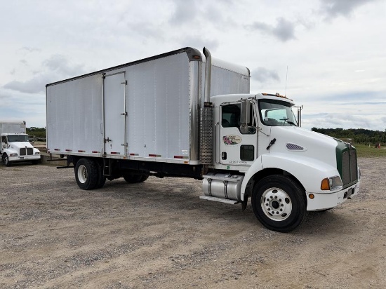 2003 Kenworth T300 Box Truck