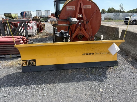 Meyer Diamond Edge DE2-9 Snow Plow