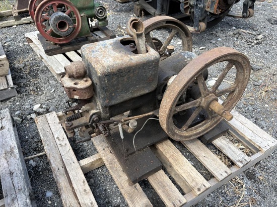 International Harvester Hit & Miss Engine