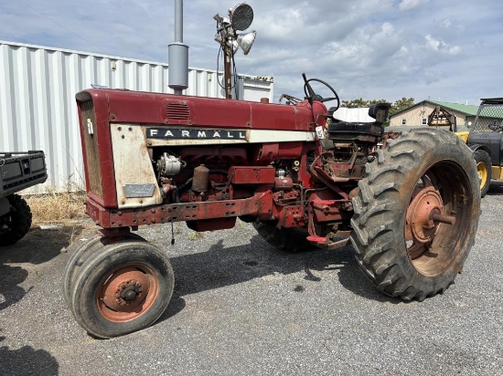 International Farmall 656 Tractor