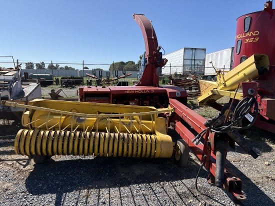 New Holland 790 Chopper w/Hay Head