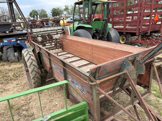 New Idea 12A Manure Spreader
