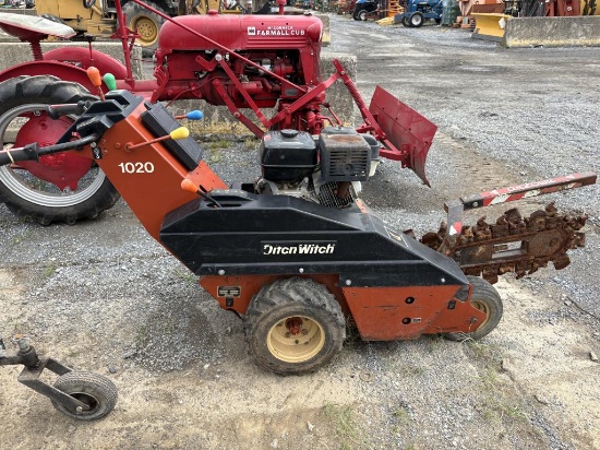 Ditch Witch 1020 Trencher