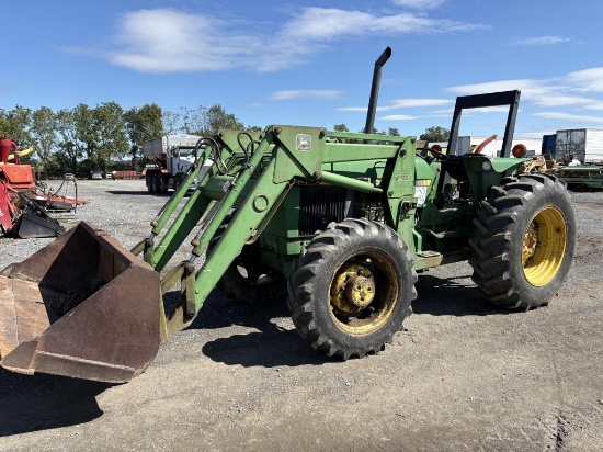 John Deere 2555 Tractor