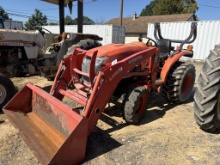 Kubota L3301 Tractor