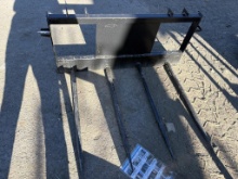 JCT 4 Prong Bale Spear
