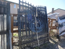 14ft Drivewat Gates