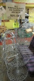 Wire sale rack, 3-tiered