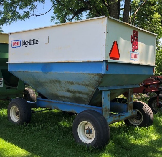 DMI 275 bu center-dump gravity box on 10-ton gear