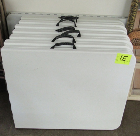 Lot of 8 foldable poly-tables