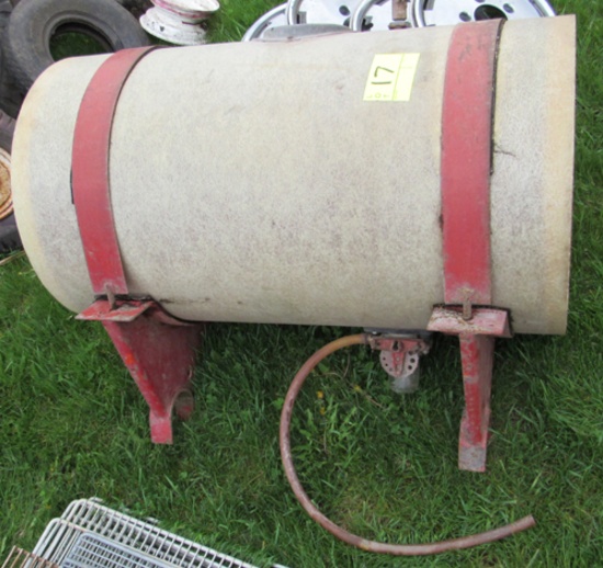 Sprayer tank