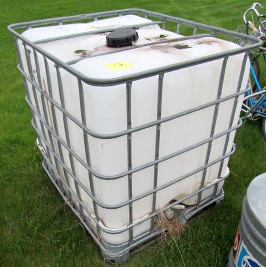 Polytank with cage